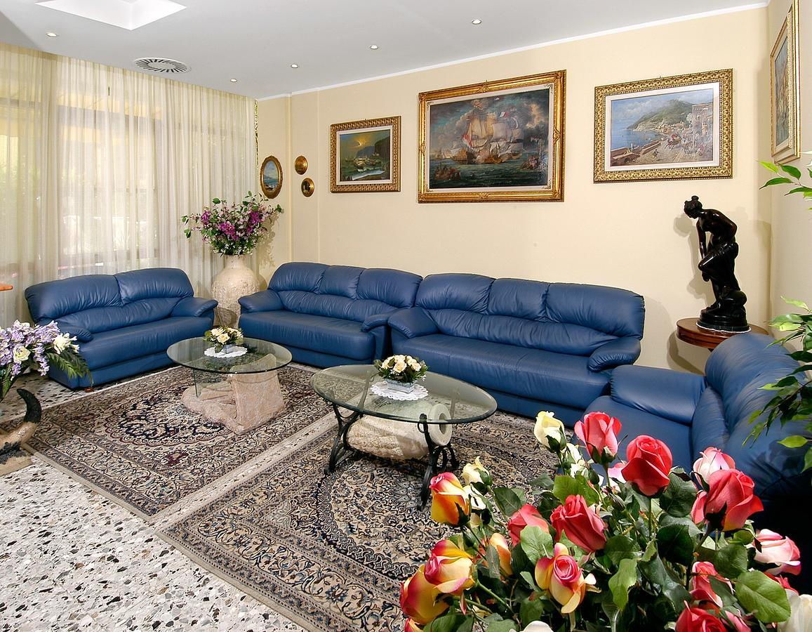 Hotel Cristina Hospitality Centrale (Adults Only) Ριτσόνε Εξωτερικό φωτογραφία